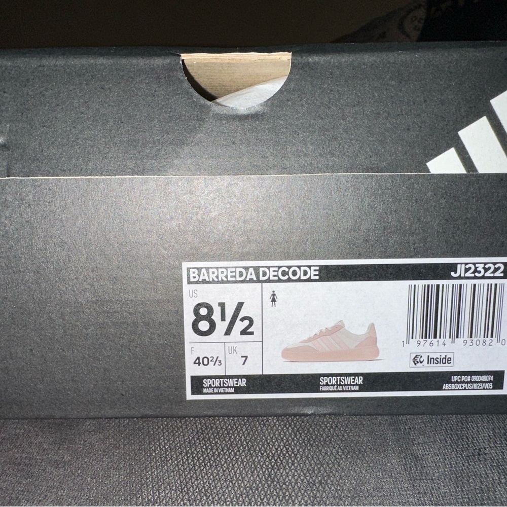Adidas Barreda Decode Sneakers in White and Pink - Picture 4 of 4